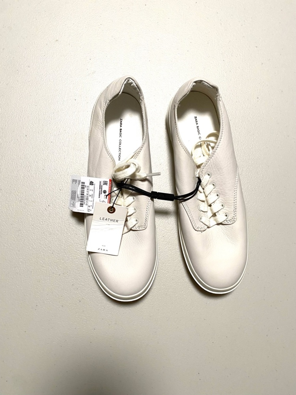 Zara Cream Leather Low-Top Lace-Up Sneakers